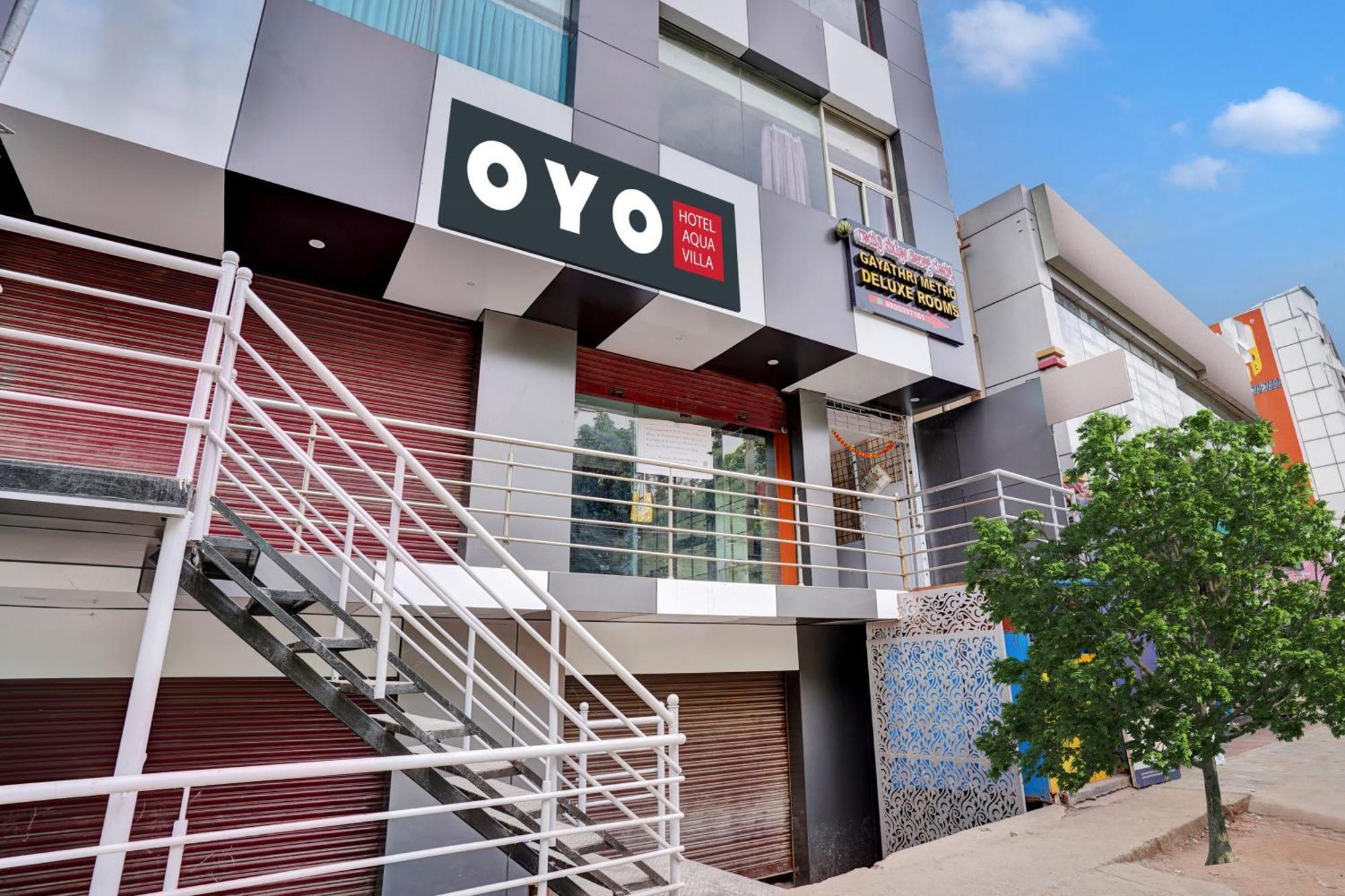 Hotel O Gayathri Metro Deluxe Bangalore Exterior foto
